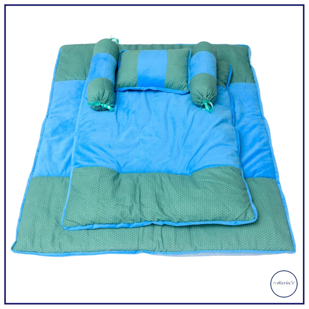 Five Pieces Baby Bed Set In Corduroy