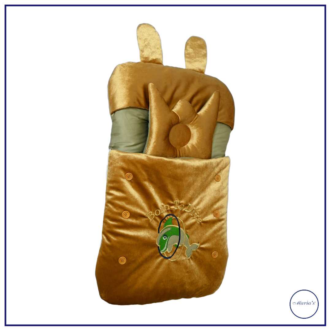 Velvet Carry nest With Fish Embroidery & Pillow