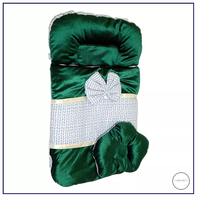 Velvet Carry Nest with Printed Cotton Stain With  Bow & Pillow