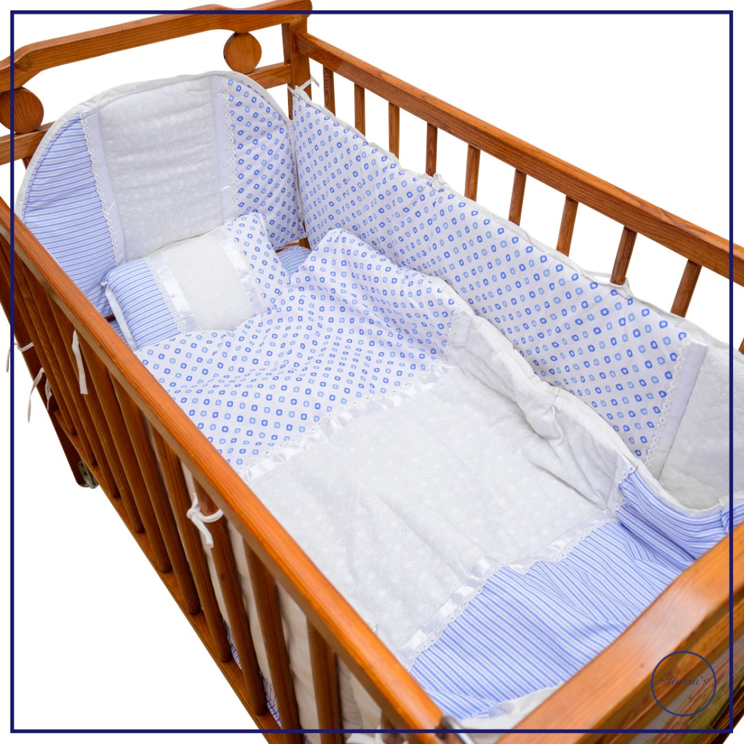 Cot Bumper Set In Chicken Material