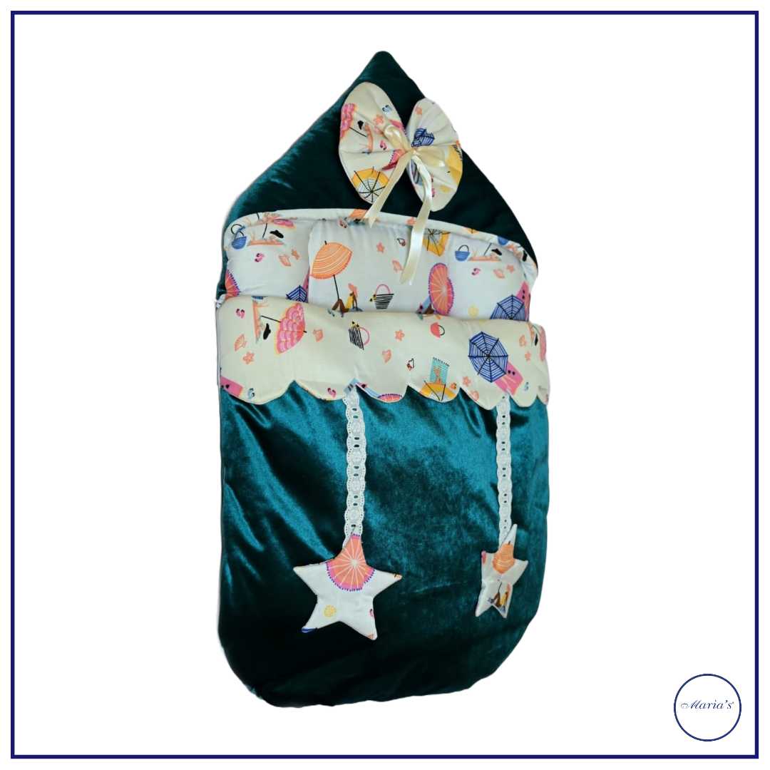 Velvet Hooded Carry Nest with Printed Cotton Satin With Star Bow and  Pillow