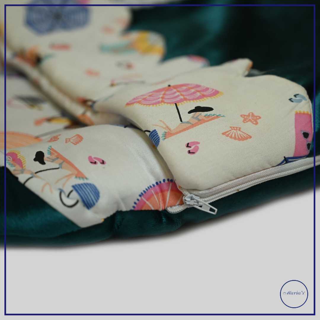 Velvet Hooded Carry Nest with Printed Cotton Satin With Star Bow and  Pillow