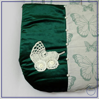 Velvet Carry Nest With Satin & Carry Crib Motive