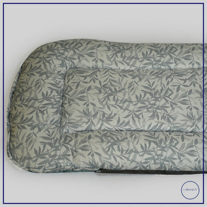 Velvet Carry Nest with Printed Cotton Stain With  Bow & Pillow