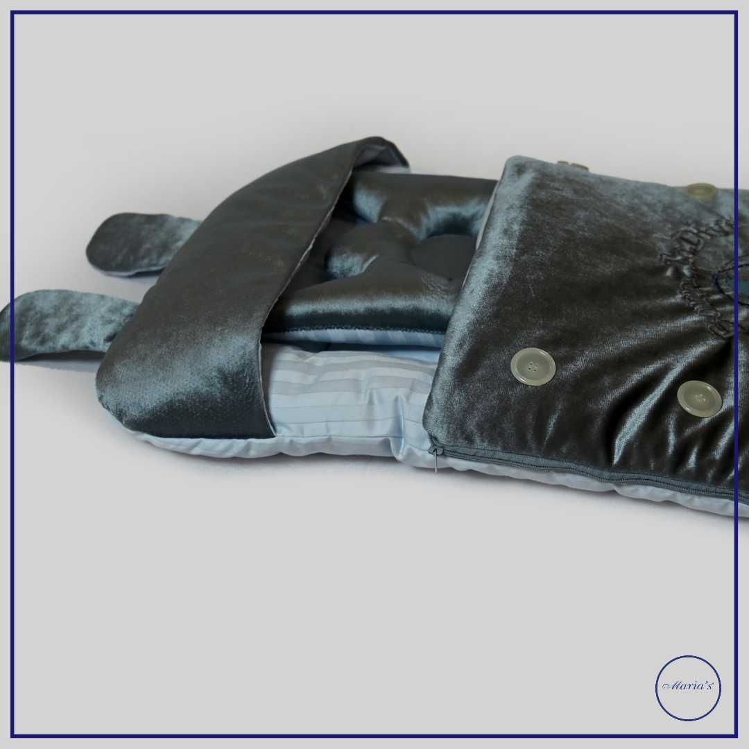 Velvet Carry nest With Fish Embroidery & Pillow