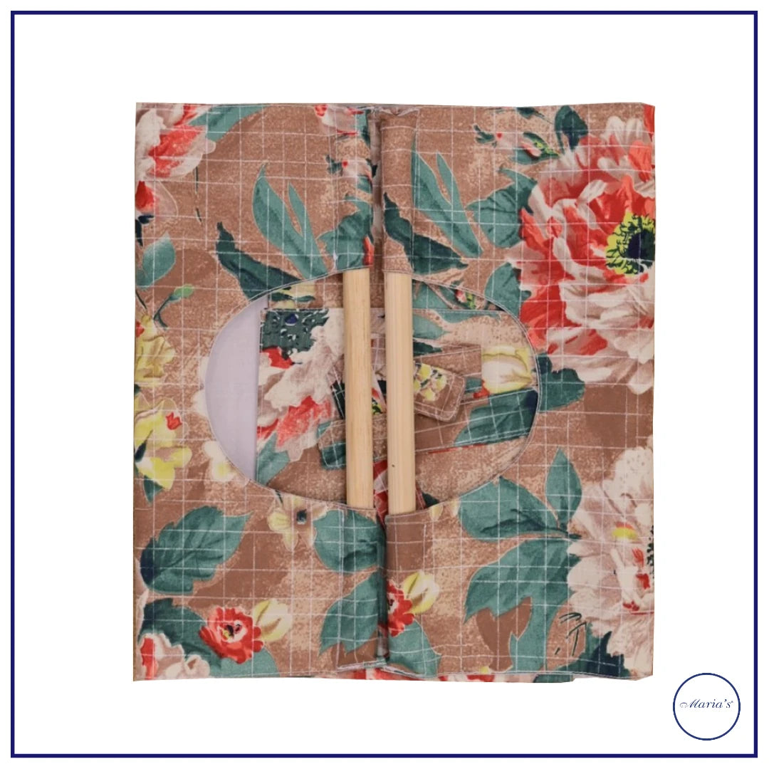 Pyrex Dish Holder With Wooden Handles