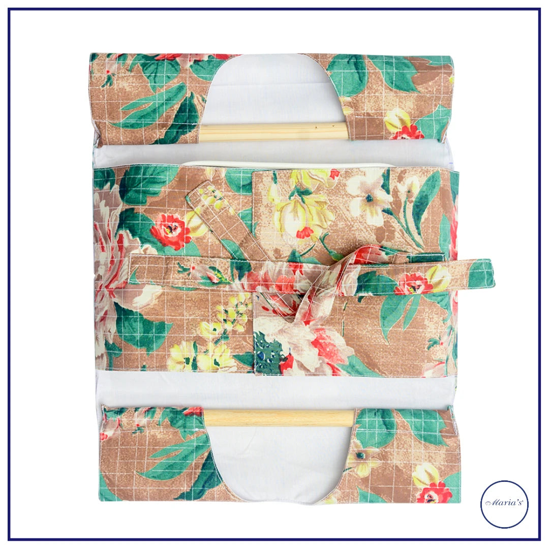 Pyrex Dish Holder With Wooden Handles