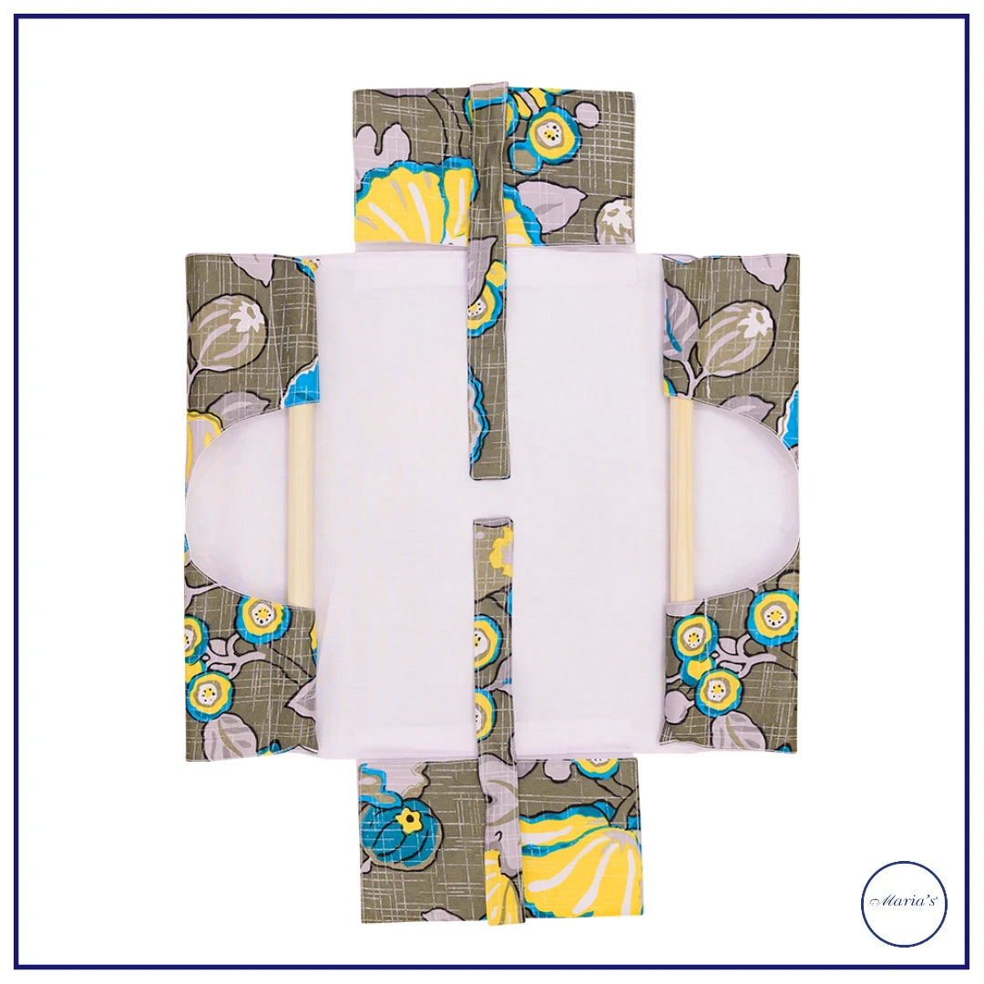 Pyrex Dish Holder With Wooden Handles