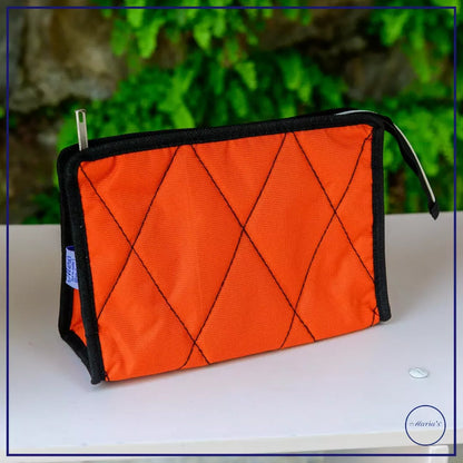 Small Traveling Pouch With Quilting