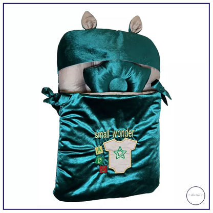 Velvet Carry Nest With Small Wonder Embroidery With Pillow