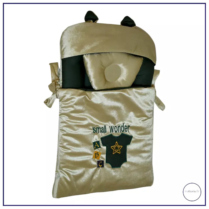 Velvet Carry Nest With Small Wonder Embroidery With Pillow