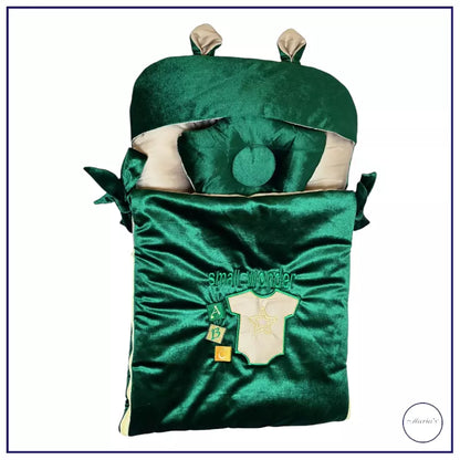 Velvet Carry Nest With Small Wonder Embroidery With Pillow